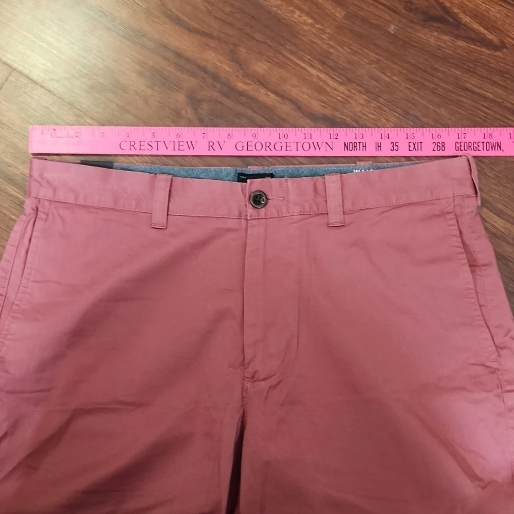 J Crew Shorts Chino Size 33  9 inch  Samon Pink NEW